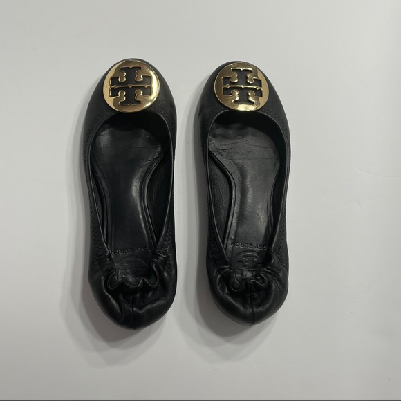 Tory Burch Flats Black with Gold Emblem - Picture 2 of 14